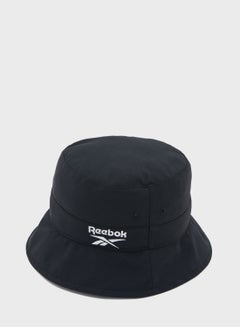 اشتري قبعة مزينة بشعار الماركة في الامارات