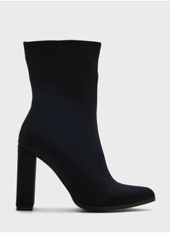 اشتري Bridget Knee Boots في الامارات