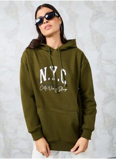 اشتري Regular Fit NYC Slogan Hoodie with Front Pocket في السعودية