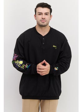 Buy Men Sportswear  Fit Long Sleeves Outdoor Sweatshirt, Black in UAE