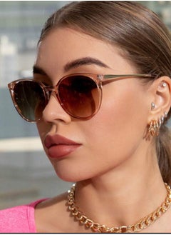 اشتري Fashionable & Stylish Women’s Sunglasses في السعودية