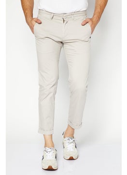 اشتري Men Cropped Fit Solid Chino Pants, Grey في الامارات