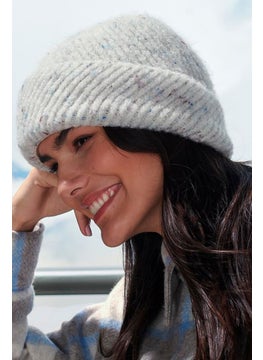 اشتري Women Textured Knitted Hat, Biege في الامارات