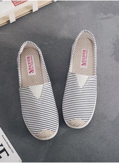 Buy Breathable Slip On Old Beijing Cloth Shoes, Casual Lightweight Women's Flats, Soft Sole Canvas Shoes for Walking and Everyday Comfort in UAE