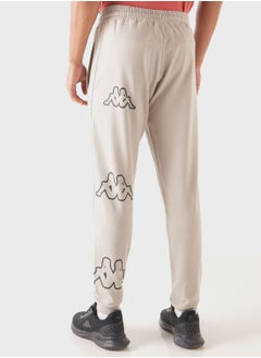 اشتري Logo Print Sweatpants في الامارات