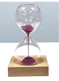 اشتري Hourglass, Magnetic Hour Glass Sand Timer with Wooden Base Home Decor Desktop Accessories (Megenta) في الامارات