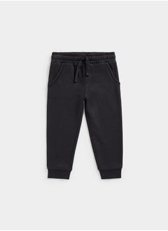 اشتري Black Joggers في الامارات