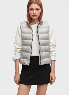 اشتري Puffer Knitted Vest في الامارات