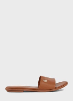 اشتري Essential Flat Sandal Mule في السعودية