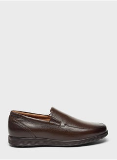 Buy Wide Toe Slip Ons in Saudi Arabia