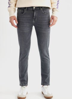 اشتري Man Carlo - Skinny Fit Denim Jeans في الامارات