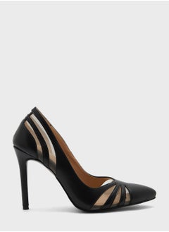 Buy Cutout Detail Pointed Pump in Saudi Arabia