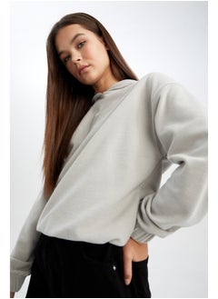 اشتري Woman Hooded Knitted Sweat Shirt في مصر