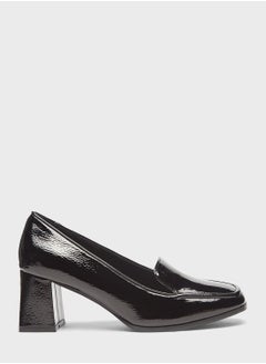 اشتري Pointed Toe Pumps في الامارات