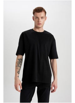 Buy Man Oversize Fit Crew Neck Short Sleeve Knitted T-Shirt in Egypt