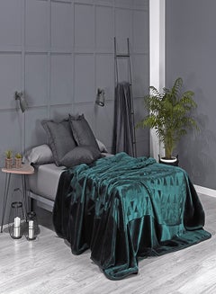 Buy Mora Perla blanket Model  G18-From Mora Single Layer - Double Size - Color:Emerald - Size: 220 * 240 - Fabric from 85% acrylic 15% polyester-weight: 4.45 kg - Country of origin Spain. in Egypt
