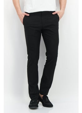 اشتري Men Slim Fit Plain Chino Pants, Black في الامارات