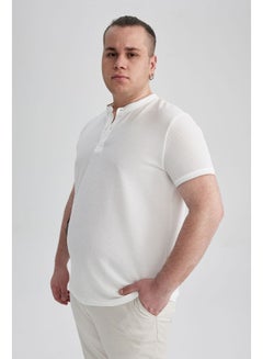 Buy Man Smart Casual Modern Fit Stand- Up Collar Short Sleeve Knitted Polo T-Shirt in Egypt