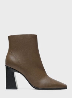 Buy Yves Ankle Boots in UAE