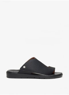 اشتري Men's Textured Slip-On Arabic Sandals في السعودية