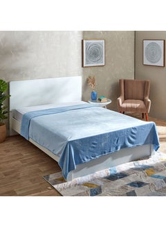 Buy Nova Queen Flannel Blanket 220x200 cm in UAE