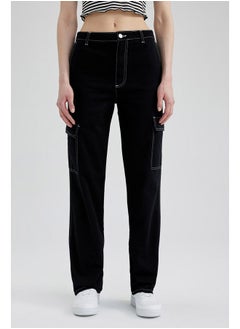 اشتري Woman Straight Fit Woven Trousers في مصر