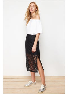 اشتري Black Lining Detailed Lace Midi Length Woven Skirt TWOSS24ET00099 في مصر