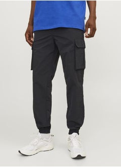 اشتري Solid Elastic Cuffed Tech Cargo Pants في السعودية