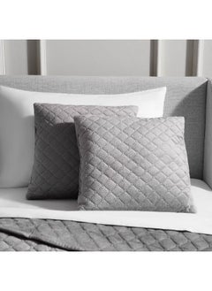 اشتري Veronica 2-Piece Velvet Quilted Filled Cushion Set 45X45Cm - Grey في الامارات