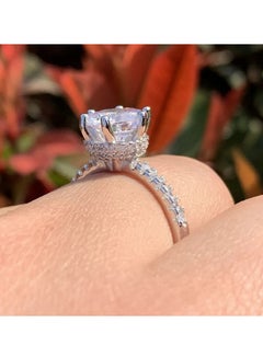 اشتري Fine-cut solitaire engagement ring 2 carat 925 Italian silver decorated with a gorgeous zircon stone size 16 في مصر