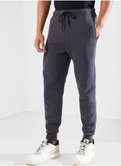 اشتري Tech Fleece Jogger في السعودية