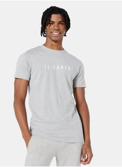 اشتري Contrast Logo T-Shirt في الامارات