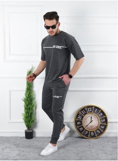 اشتري Summer tracksuit for men suitable for going out, clubs, and home, treated against lint and shrinkage في مصر