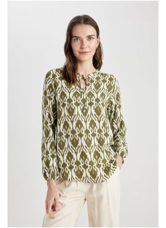 اشتري Woman Regular Fit C Neck Woven Long Sleeve Blouse في مصر