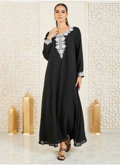 Buy Contrast Embroidered Jalabiya in Saudi Arabia