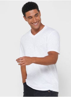 اشتري Essential V-Neck T-Shirt في الامارات