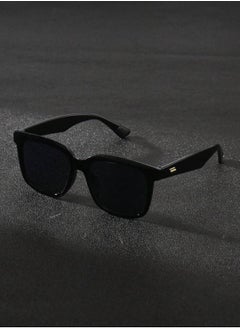 اشتري Men’s Sunglasses With An Elegant Full Frame في السعودية