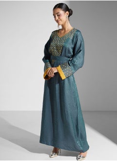 اشتري Embroidered Belted Jalabiya في الامارات