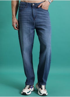 Buy Light Fade Mid Rise Jeans with Pockets in Saudi Arabia