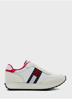 اشتري Retro Low Top Sneakers في الامارات