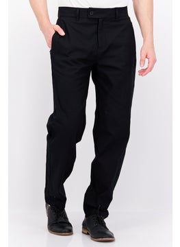 اشتري Men Regular Fit Plain Chino Pants, Black في الامارات