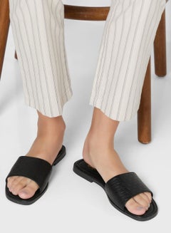 Buy Toweling Checked Flat Sandal in Saudi Arabia
