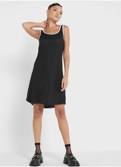 اشتري Contrast Trim Ribbed Nightdress في الامارات