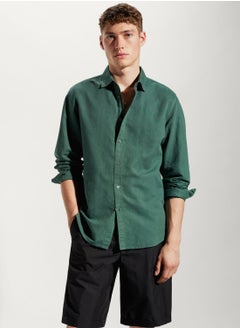 اشتري Essential Regular Fit Shirt في الامارات