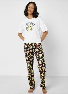 اشتري Printed Pyjama Set في الامارات