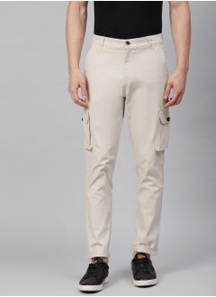 اشتري Men Cream-Coloured Slim Fit Cargos Trousers في الامارات