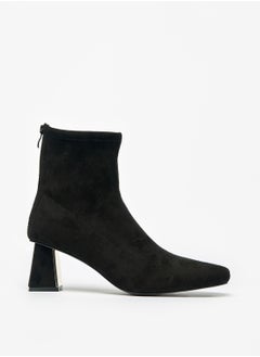 اشتري Solid Boots With Flared Heels And Zip Closure By Shoexpress في السعودية