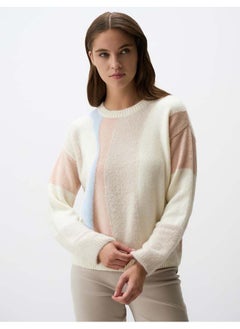 اشتري Asymmetric Patterned Crew-Neck Sweater في مصر