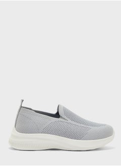 اشتري Round Toe Low Top Sneakers في السعودية