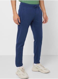 اشتري Straight Leg Jogger في الامارات